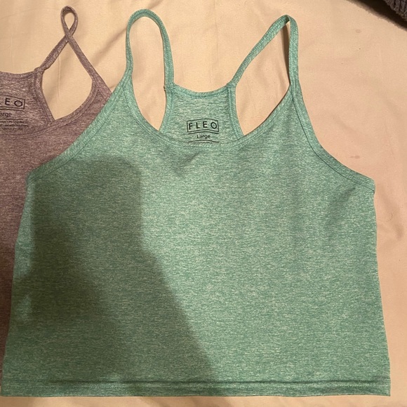 Lot of 3 Fleo switch up tanks - Picture 7 of 8